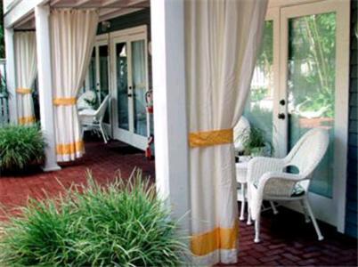 Queen Room with Pool View ( #106),1563316396:JPEG