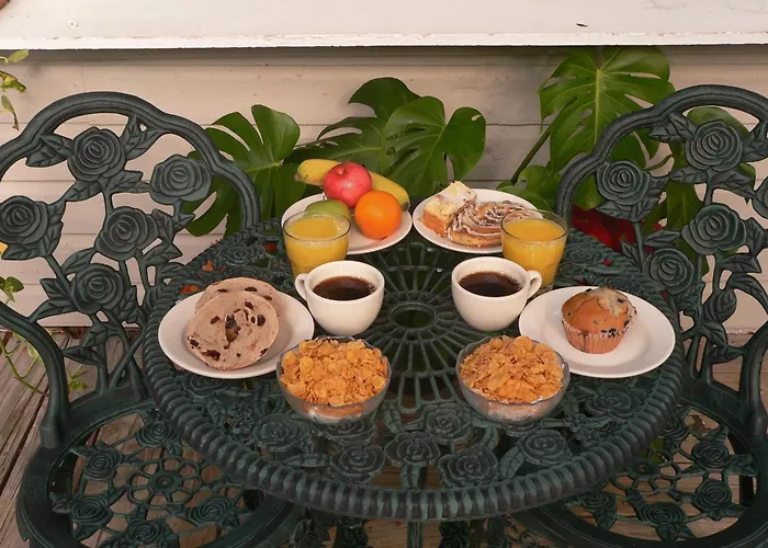 Pet Friendly hotel: Wicker Guesthouse