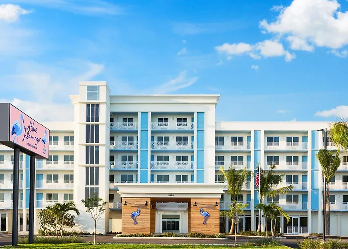 Romantic hotels Blue Flamingo Resort Key West