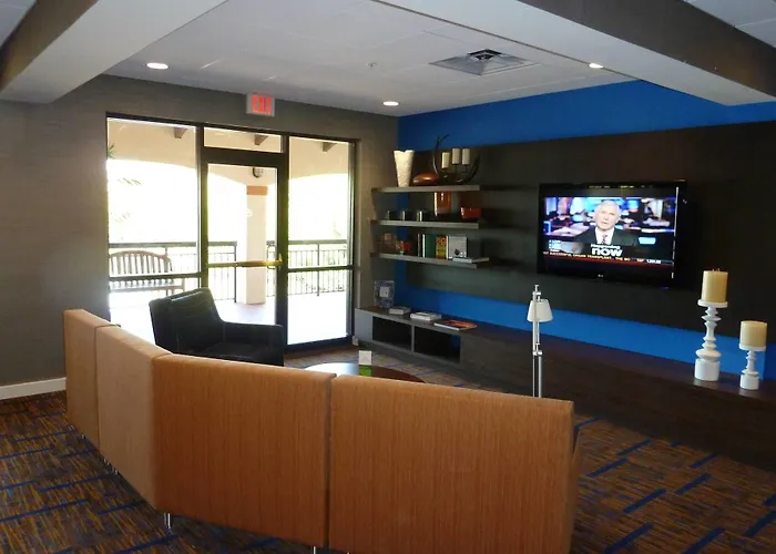 Beach Hotels Courtyard By Marriott Key West Waterfront