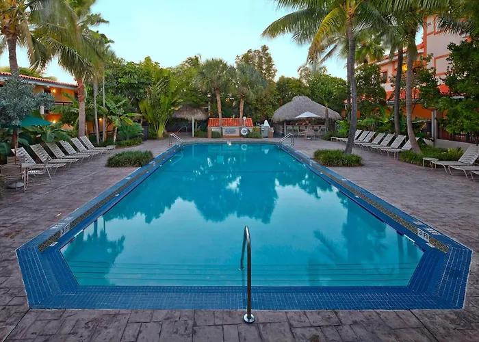 Beach Hotels Courtyard By Marriott Key West Waterfront