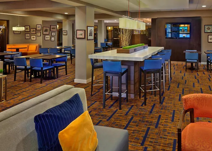 Beach Hotels Courtyard By Marriott Key West Waterfront