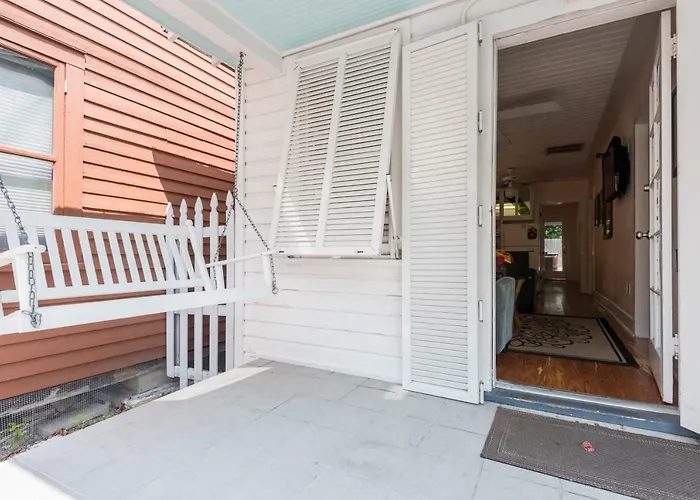 Vacation rental: Amelia House